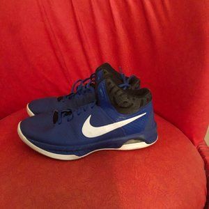 Nike Mens sz 8  blue, black, and white basketball shoes
